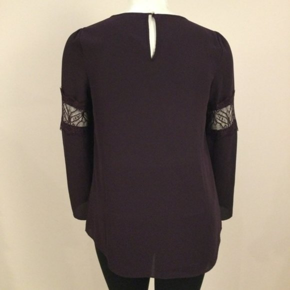 LE CHÂTEAU V Neck Pull On Blouse with Button Closure and Mesh Arm Detail - Picture 3 of 8